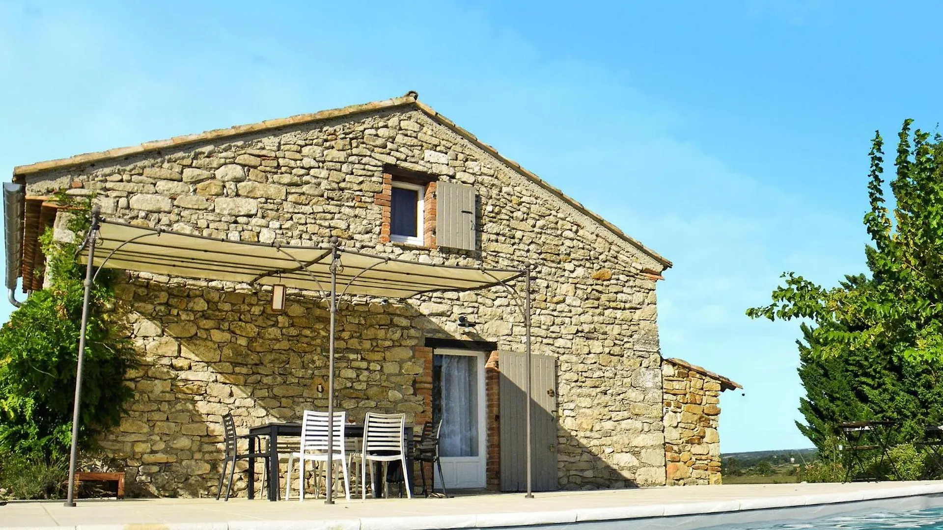 Mazette ! Villa Saint-Sauveur-de-Cruzieres 0*,  France